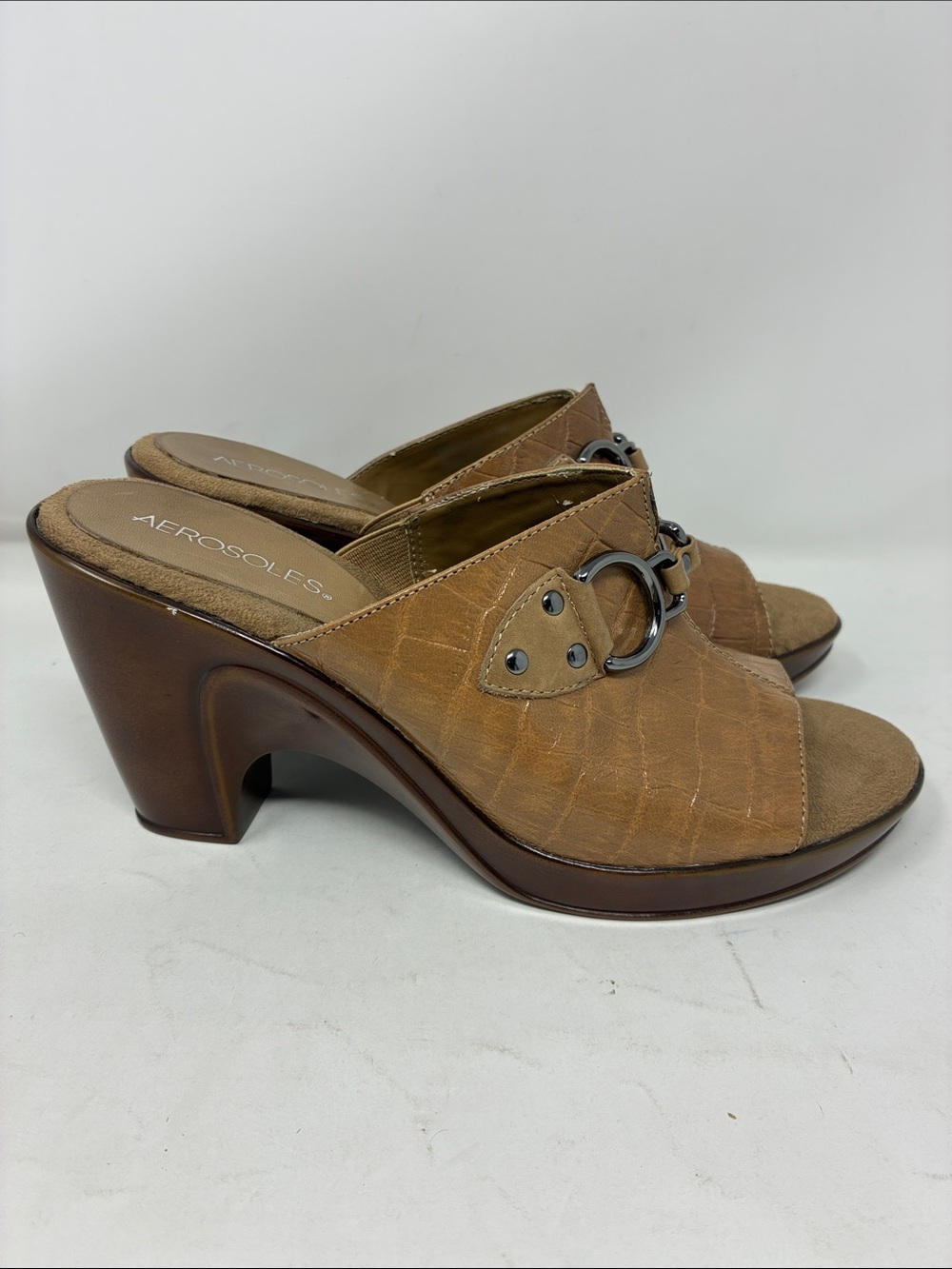 AEROSOLES Cognac Leather Ring-Detail Block Heel Mules